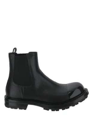 Alexander McQueen Round Toe Chelsea Boots