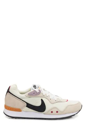 Nike Venture Runner Lace-Up Sneakers