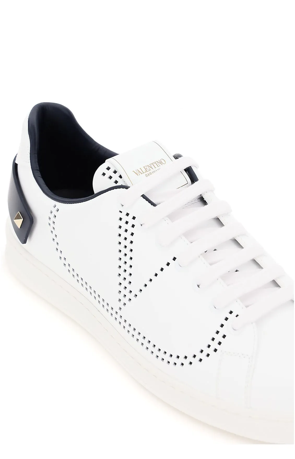 Valentino Garavani Rockstud Backnet VLogo Sneakers