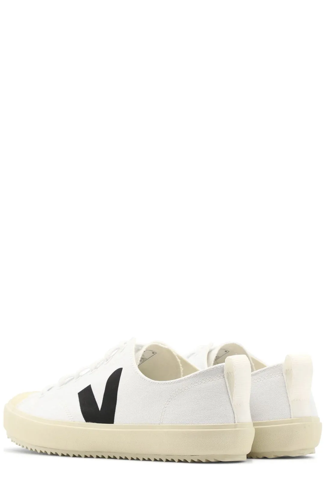 Veja Nova Sneakers